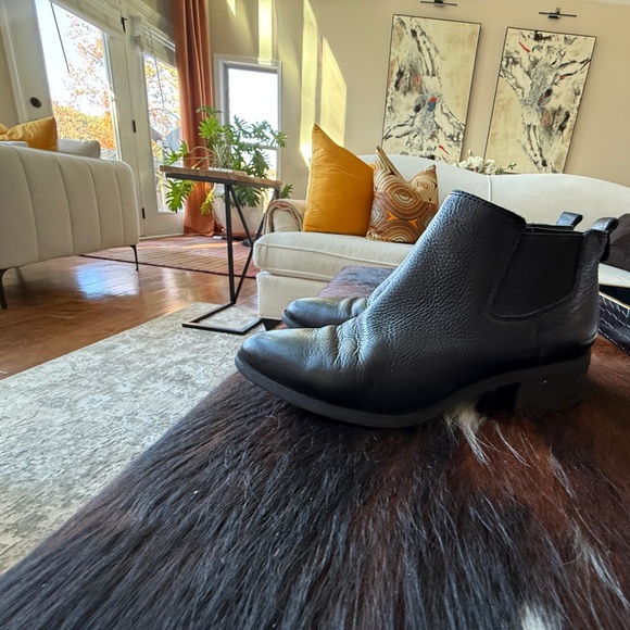 Franco Sarto Daralyn Leather Ankle Boots - Sz 8.5 - Picture 14 of 14